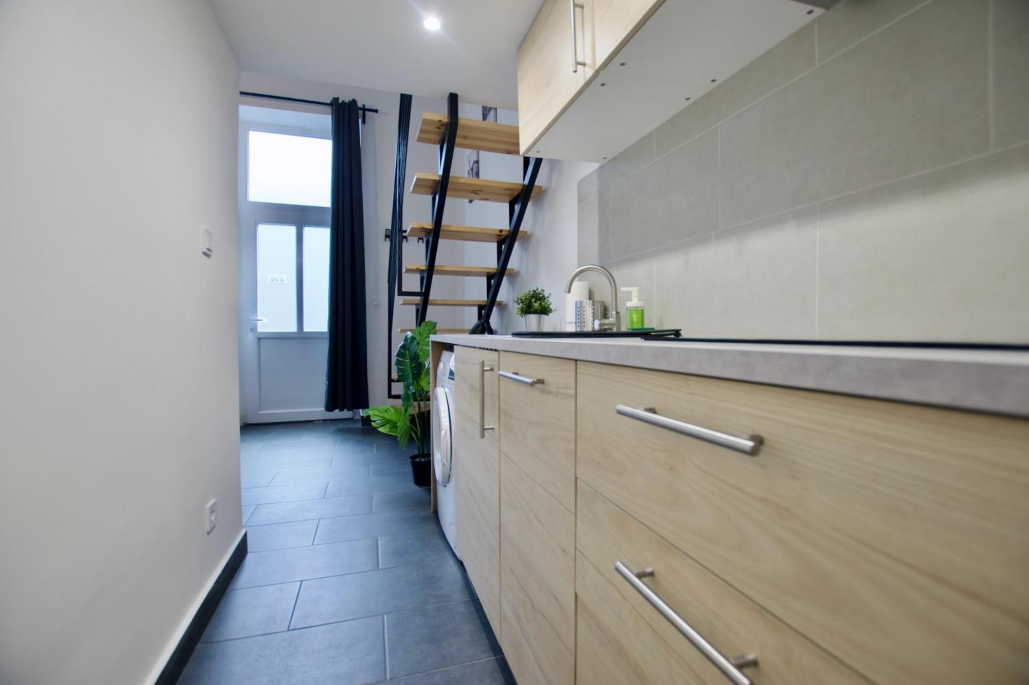 Studio Apartments By Hi5- Cozy Studio Budapest Exterior photo